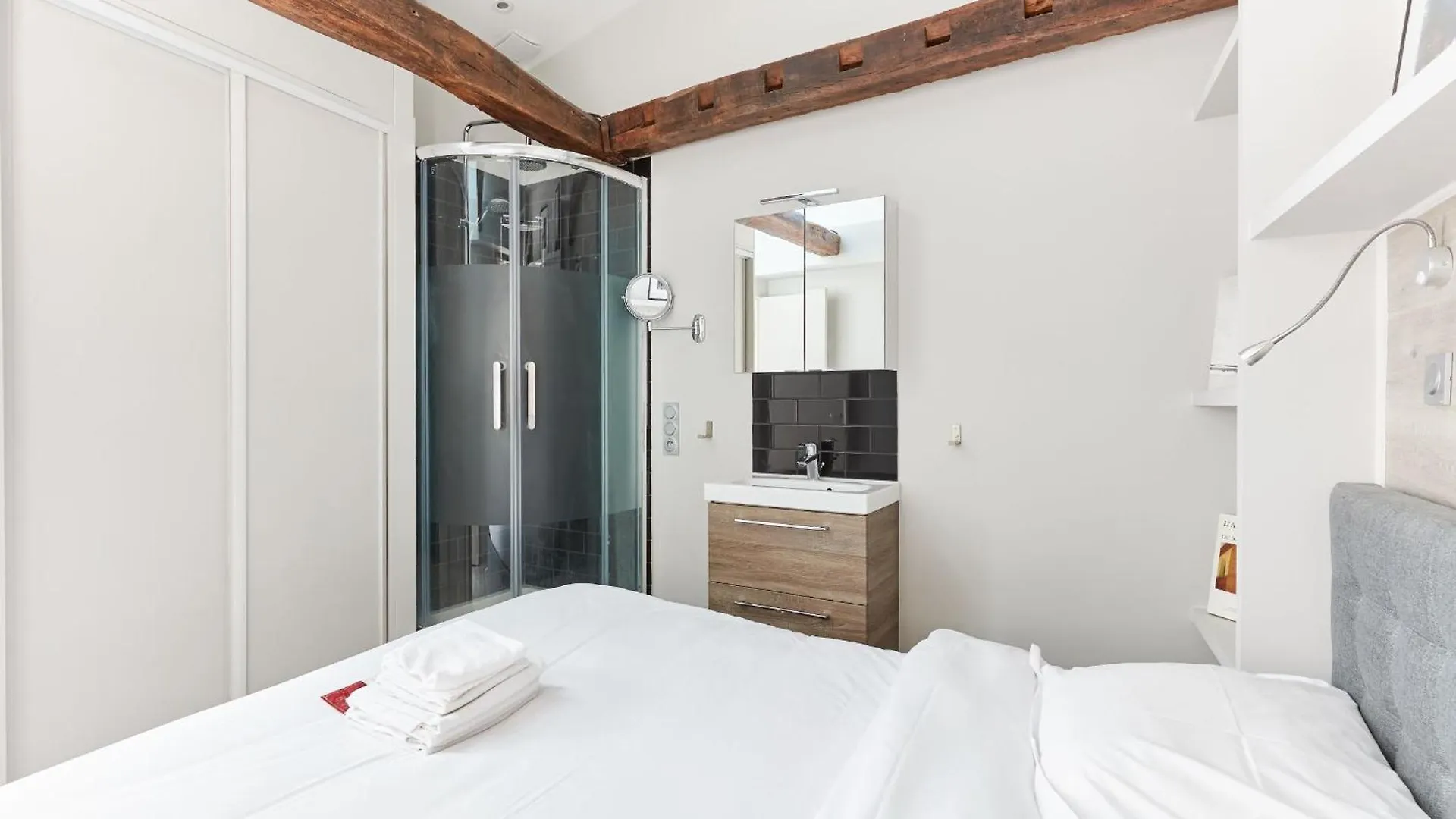 Apartment Jardin Du Luxembourg With Balcony - Cityapartmentstay Paris France